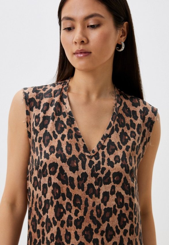 Костюм Voluminous