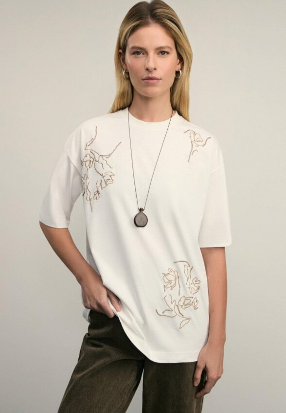 Футболка Zarina