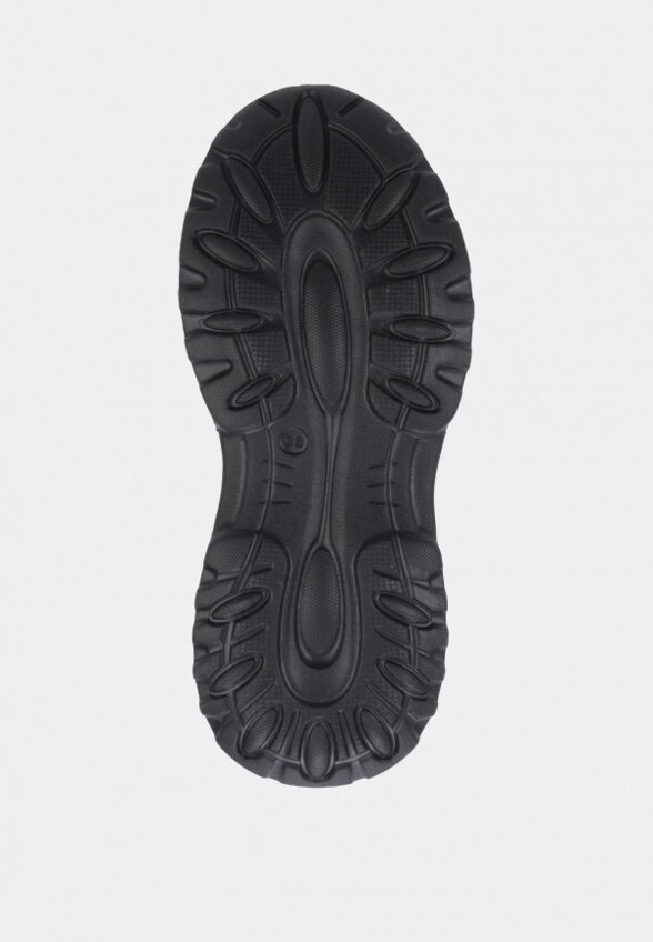 Кроссовки MCM