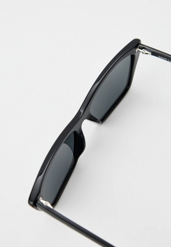 Очки солнцезащитные Saint Laurent