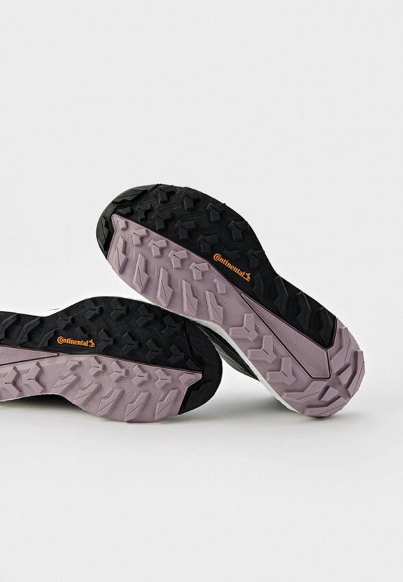 Кроссовки adidas