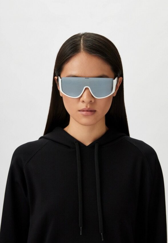 Очки солнцезащитные Hugo