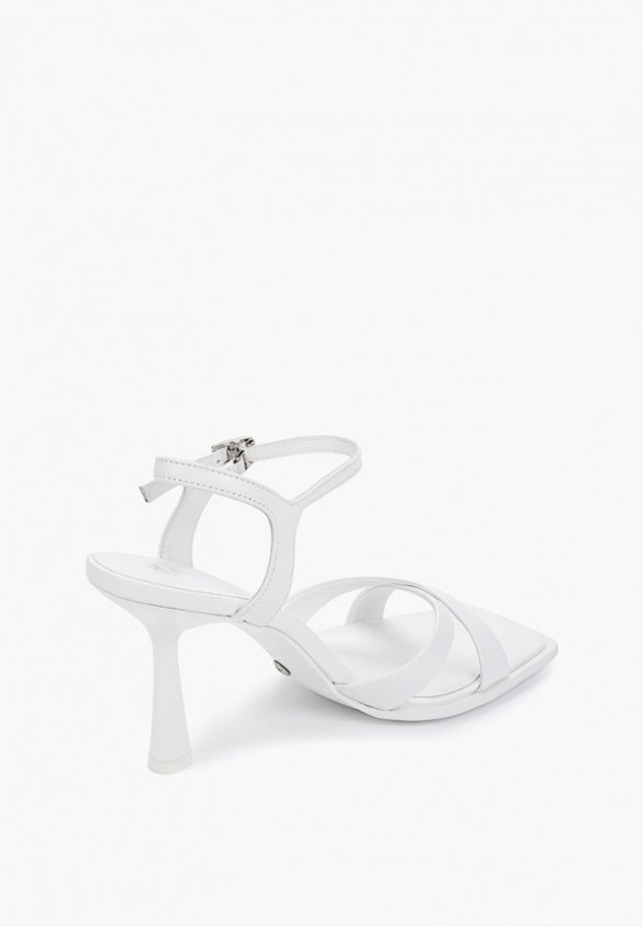 Босоножки Basconi