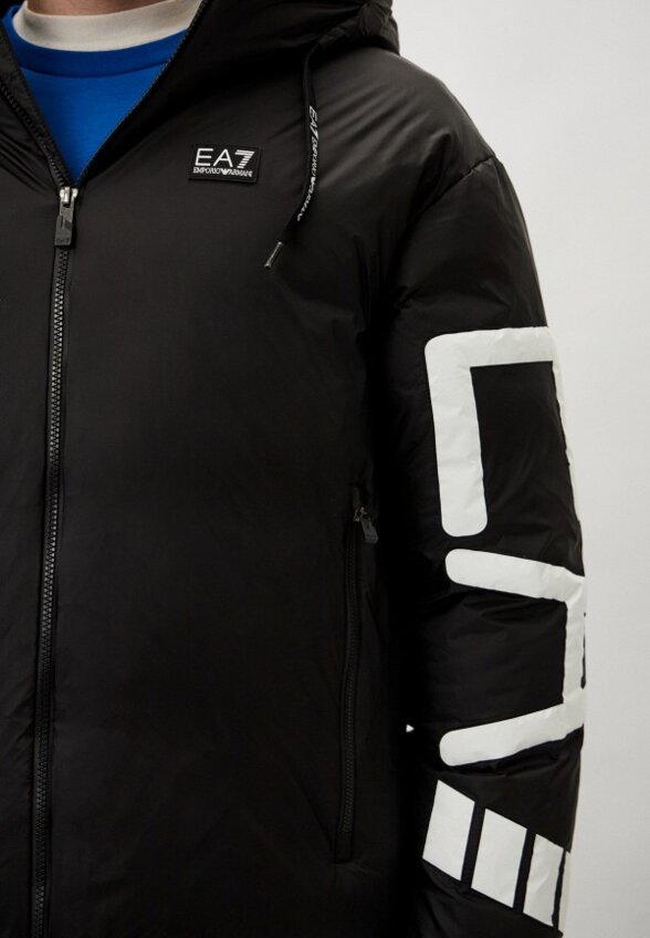 Пуховик EA7