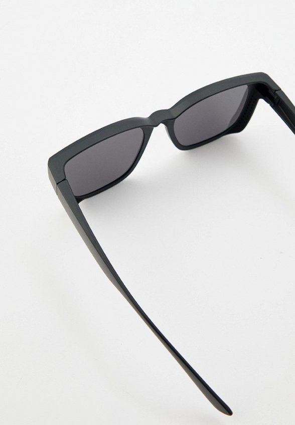 Очки солнцезащитные Brenda