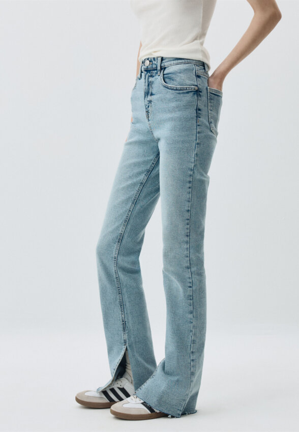 Джинсы 426 SLIM FIT с разрезами
