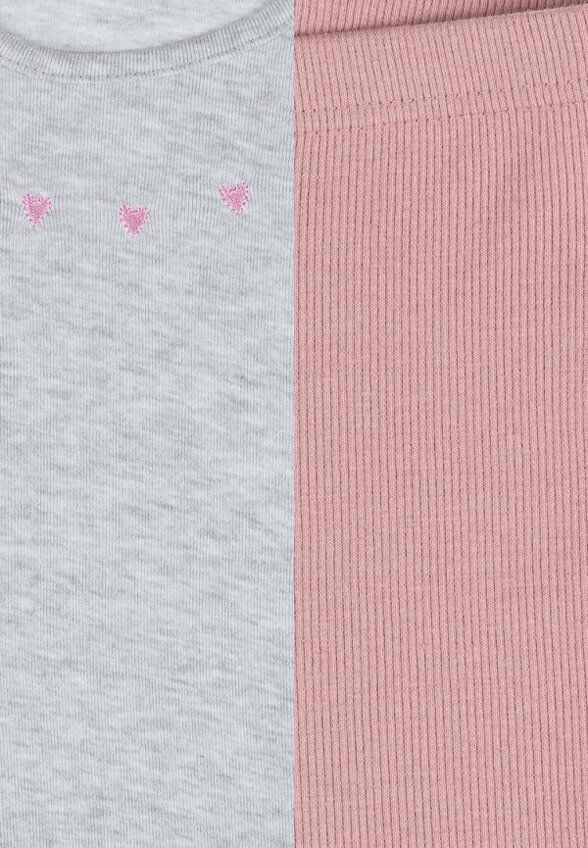 Туника и леггинсы Апрель