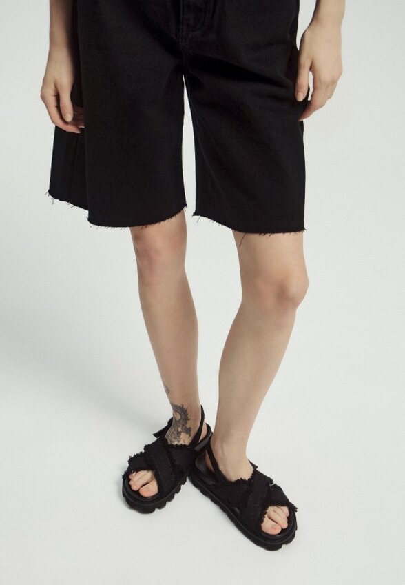 Сандалии Nume