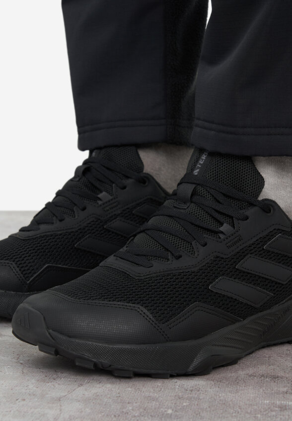 Кроссовки мужские adidas Tracefinder, Черный