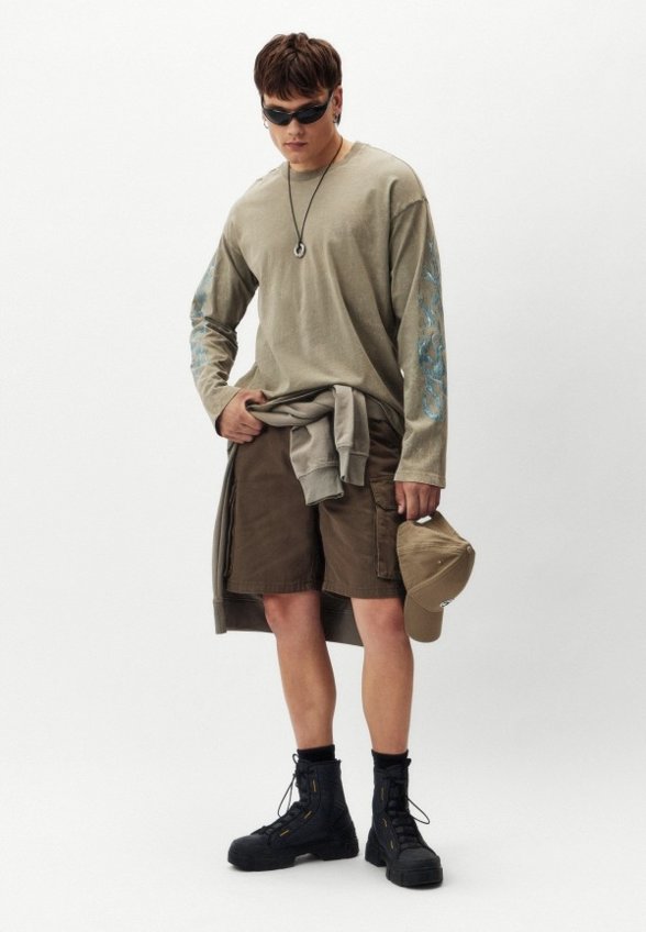 Лонгслив Mademan