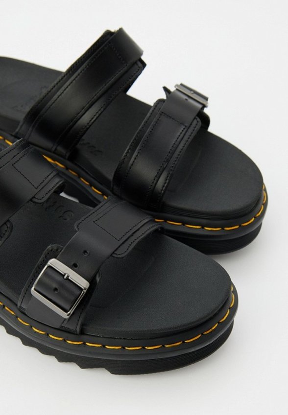 Сабо Dr. Martens