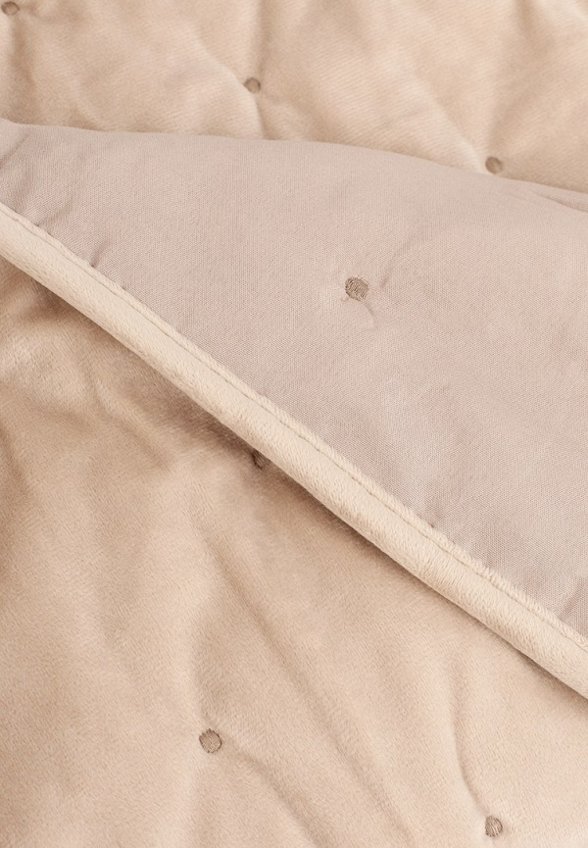 Комплект с покрывалом Sofi De Marko