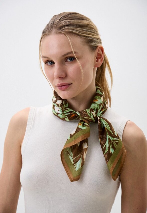 Платок Rosedena