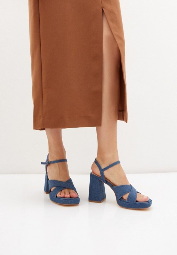 Босоножки Abricot