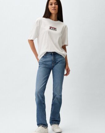 Джинсы Guess Jeans женщинам