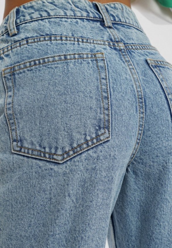 Джинсы Твое