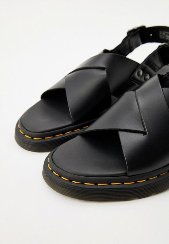 Сандалии Dr. Martens