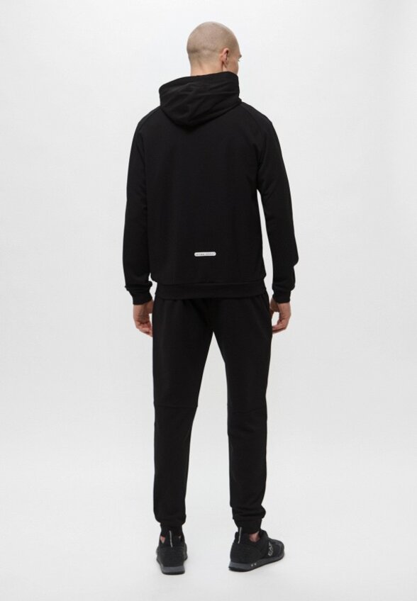 Костюм спортивный EA7