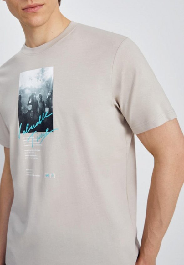 Футболка Finn Flare