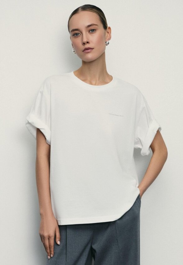 Футболка Zarina