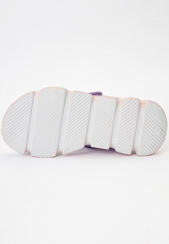 Сандалии Tikkago