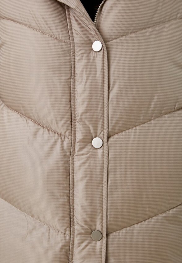 Пуховик Снежная Королева