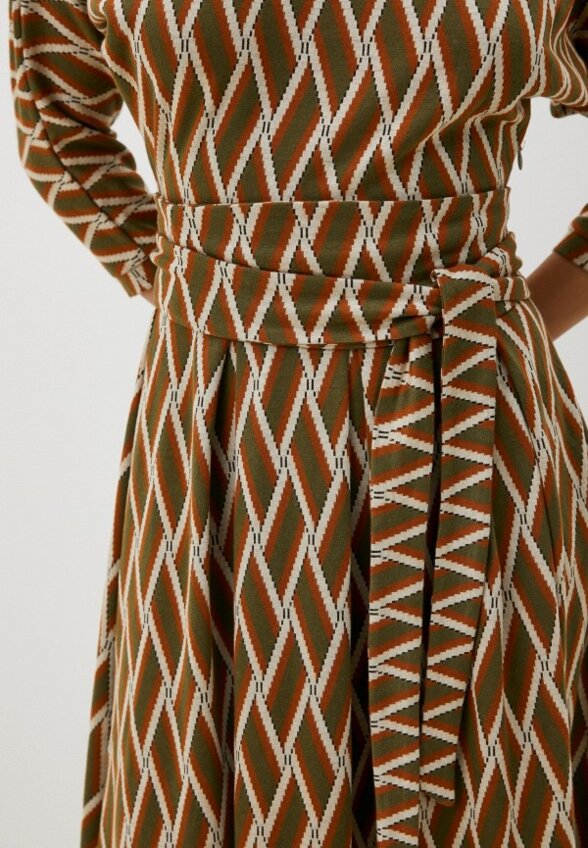 Платье MadaM T