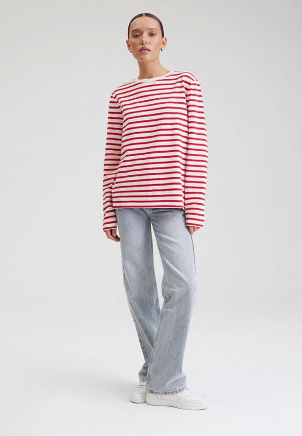 Лонгслив To Be Blossom