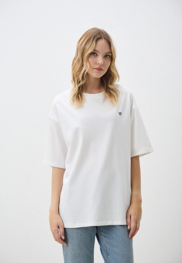 Футболка And Yet.