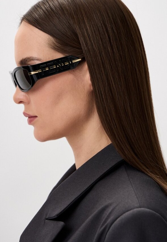 Очки солнцезащитные Fendi