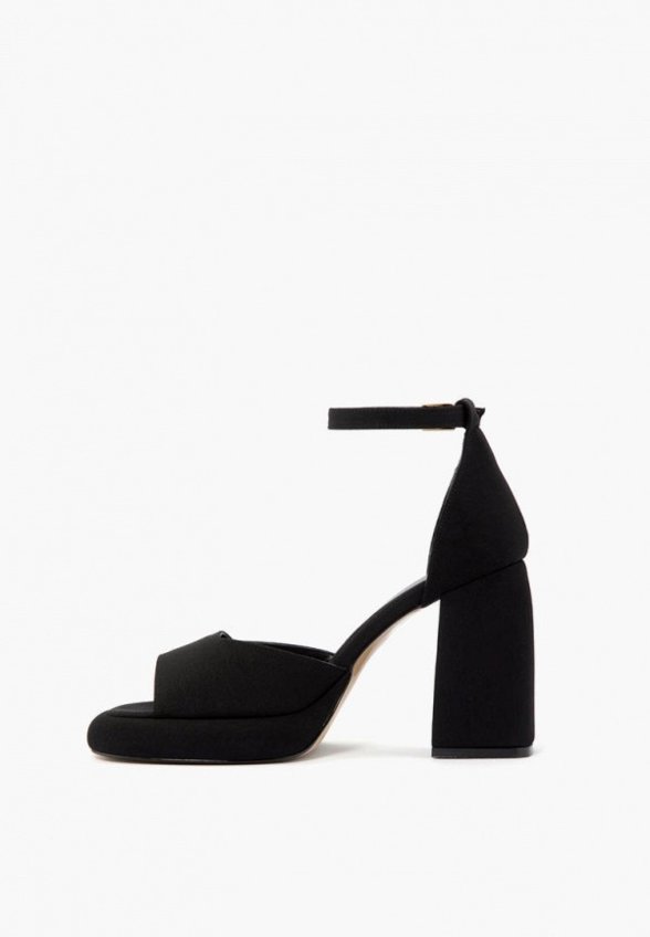 Босоножки Mysa