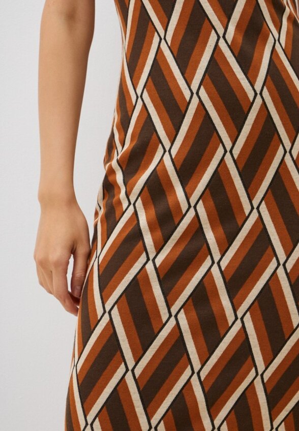 Платье MadaM T