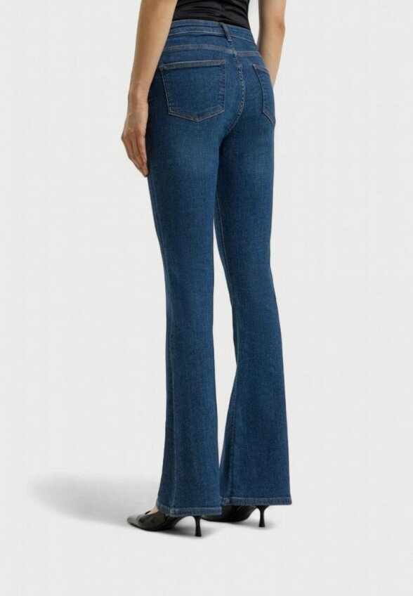 Джинсы Calliope