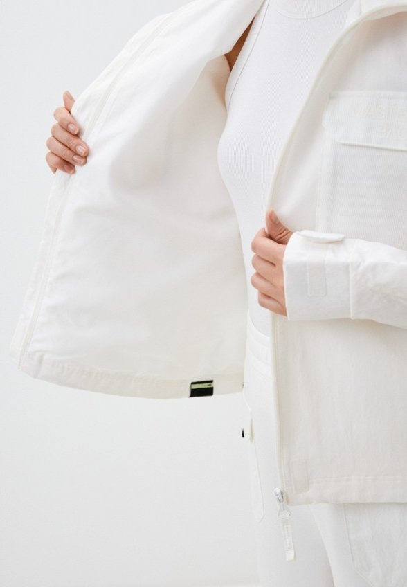 Ветровка Anta