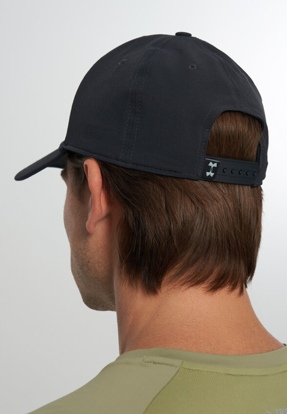 Бейсболка мужская Under Armour, Черный