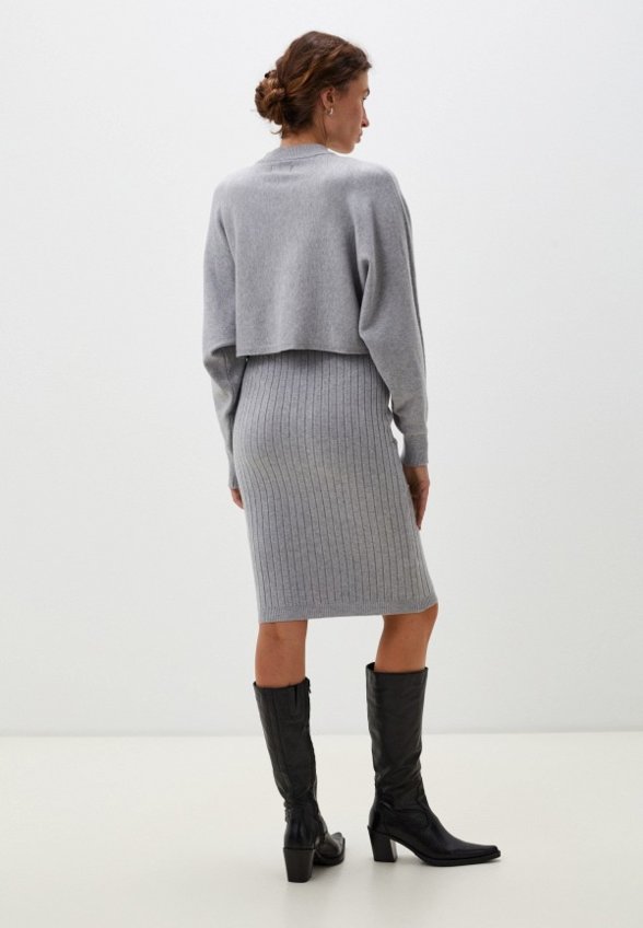 Платье и джемпер Obba