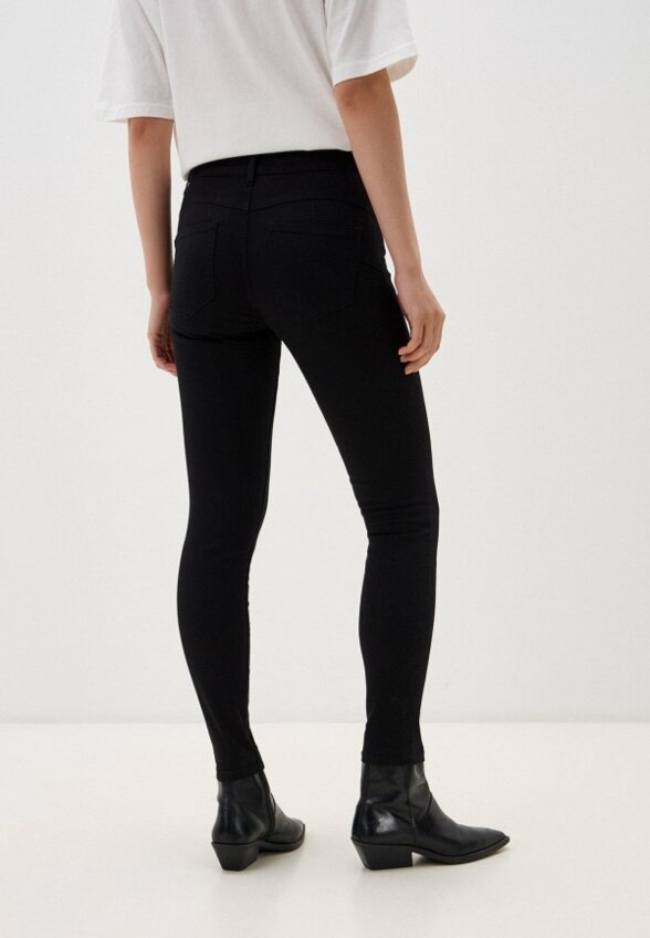 Джинсы Terranova