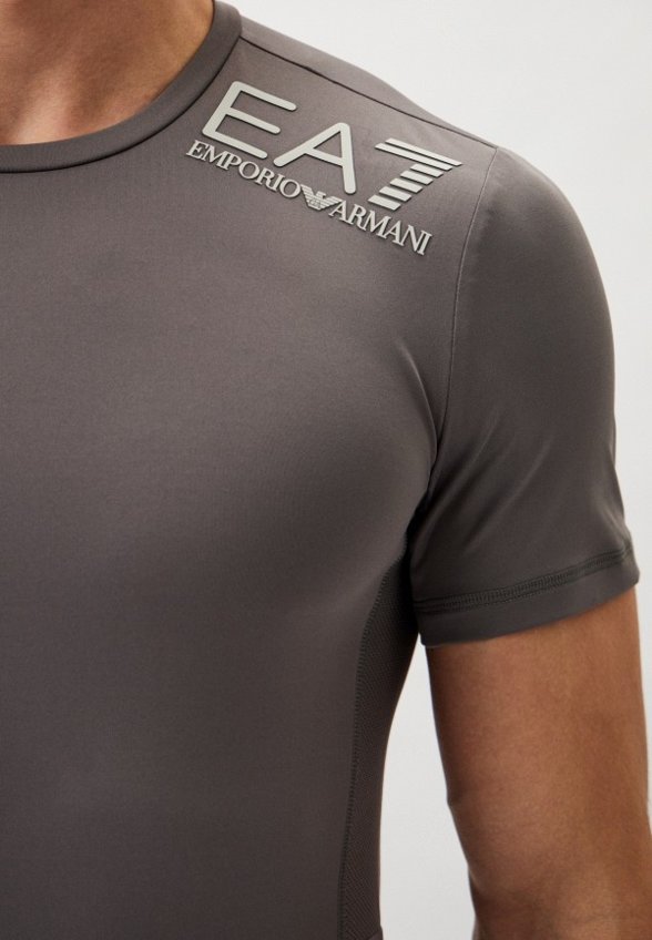 Футболка спортивная EA7