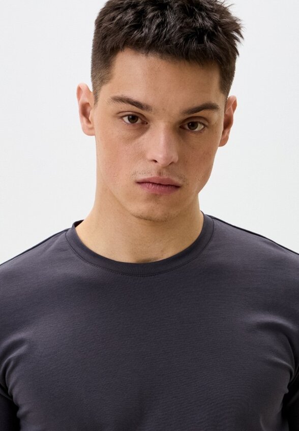 Лонгслив Cave