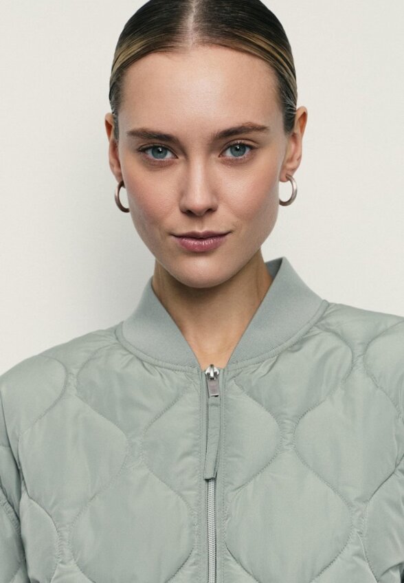 Куртка утепленная Zarina