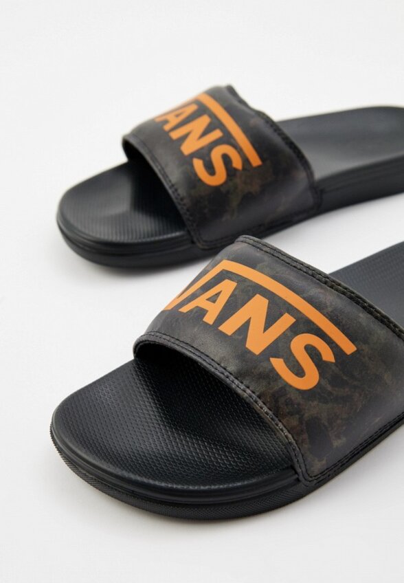 Сланцы Vans
