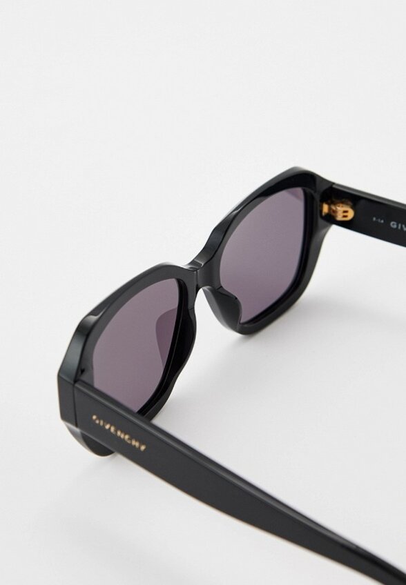 Очки солнцезащитные Givenchy