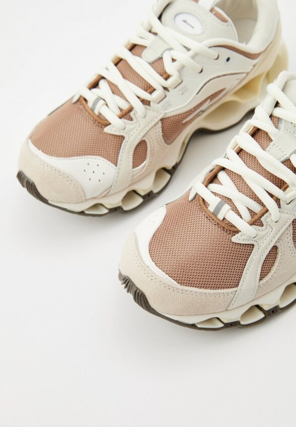 Кроссовки Mizuno