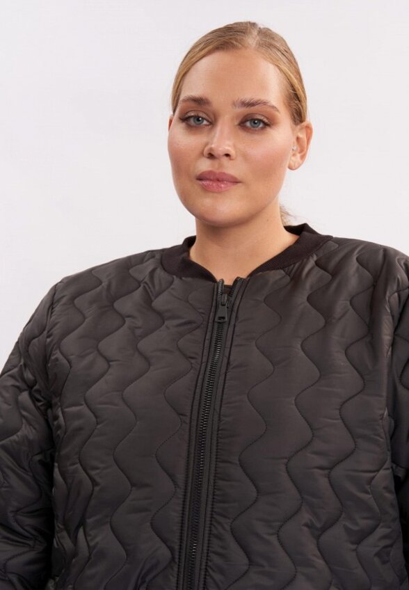 Куртка утепленная Артесса