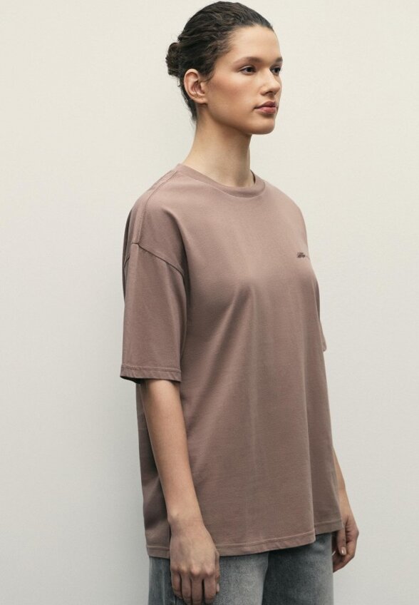 Футболка Zarina