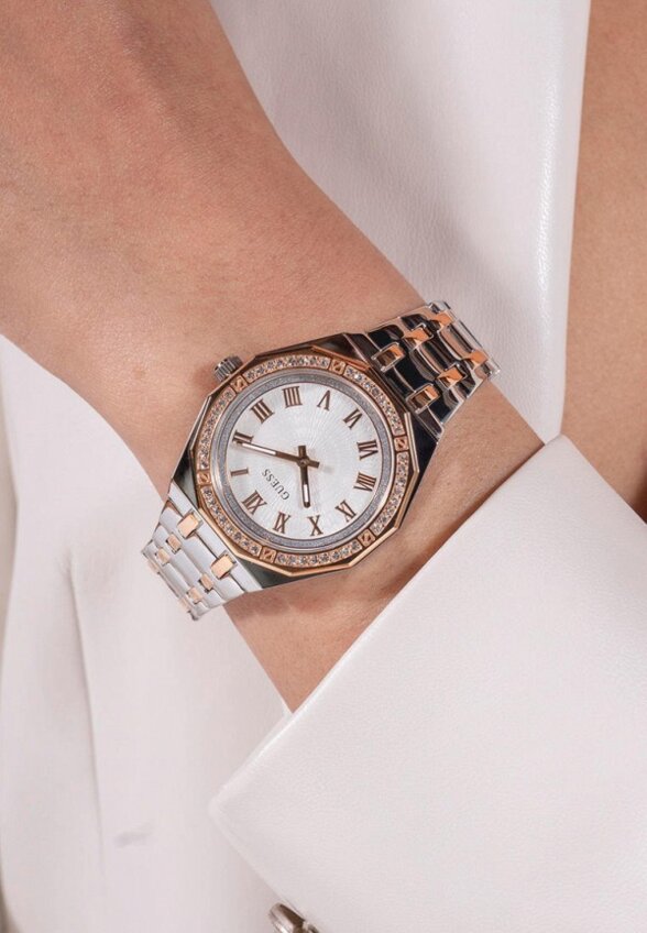 Часы Guess