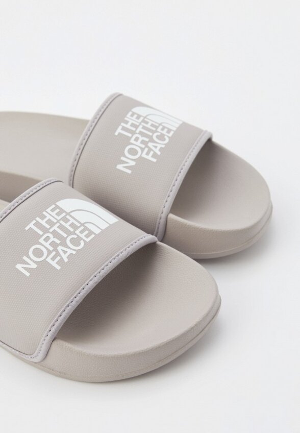 Сланцы The North Face