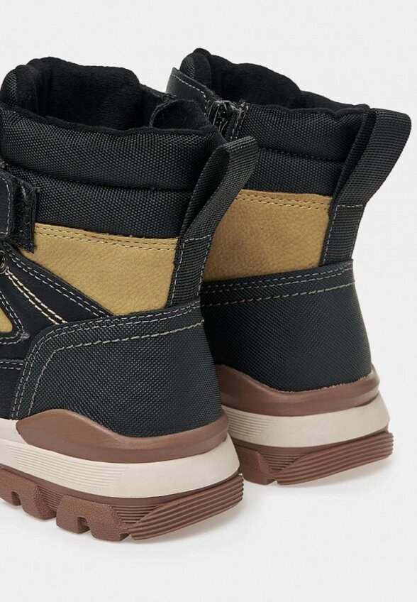 Ботинки Tikkago