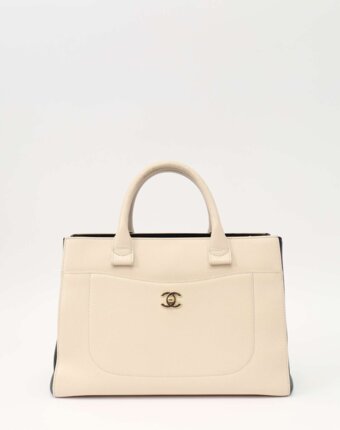 Chanel Neo Executive женщинам