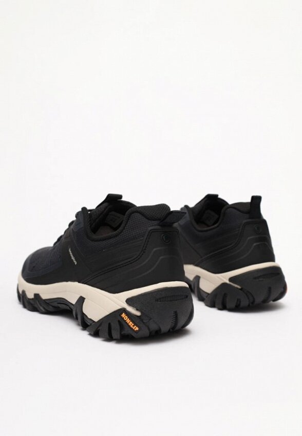 Кроссовки Baasploa